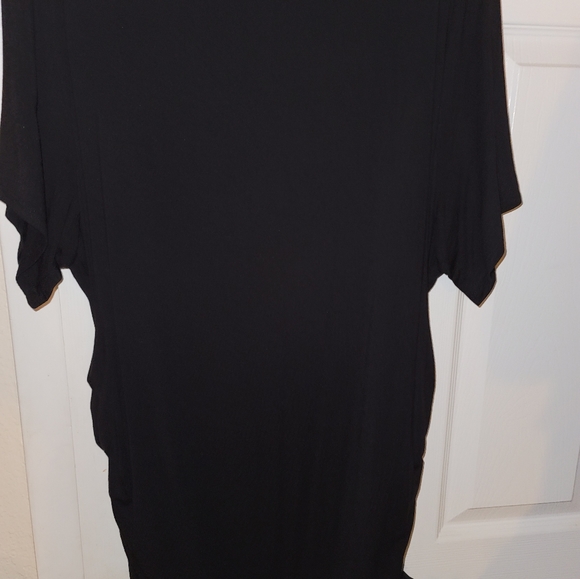 Black deep Uneckline Top - Picture 8 of 8